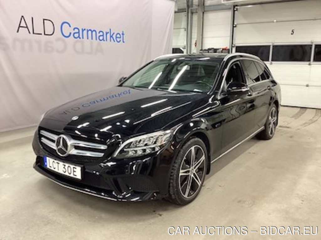 Mercedes-Benz C300 T DE rwd Avantgarde, B-Kamera, Drag, Auto