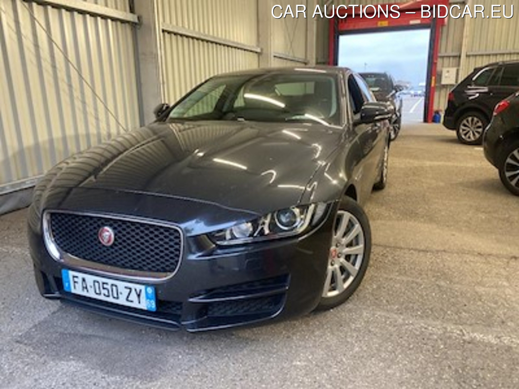 Jaguar XE XE 2.0T 200ch Business BVA8