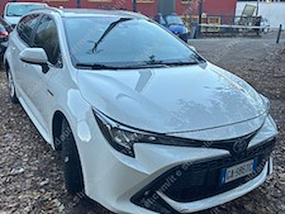 Toyota corolla TS 1.8 hybrid active -