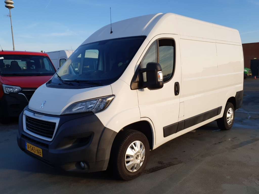 Peugeot Boxer gb 330 L2H2 130 BLUEHDI PREM PACK 4D 96KW, 2018