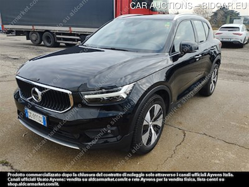 Volvo xc40 D4 awd geartronic momentum -