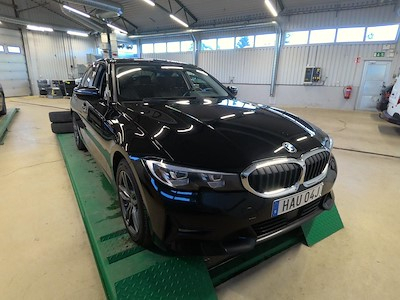 BMW Series 3 330e xDrive Sport Line ACC Navi