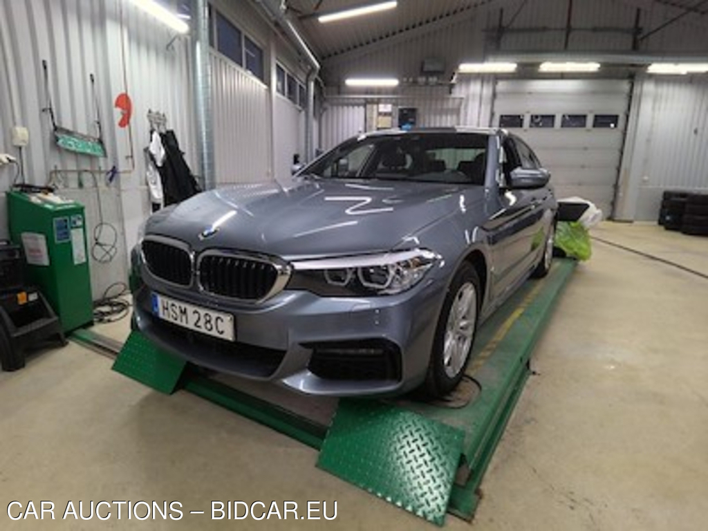 BMW Series 5 530e xDrive M-Sport Drag B-Kamera Adp.F-Hallare