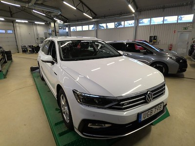 Volkswagen PASSAT 2.0 TDI Executive R-Line Drag P-Varmare Nav Aut