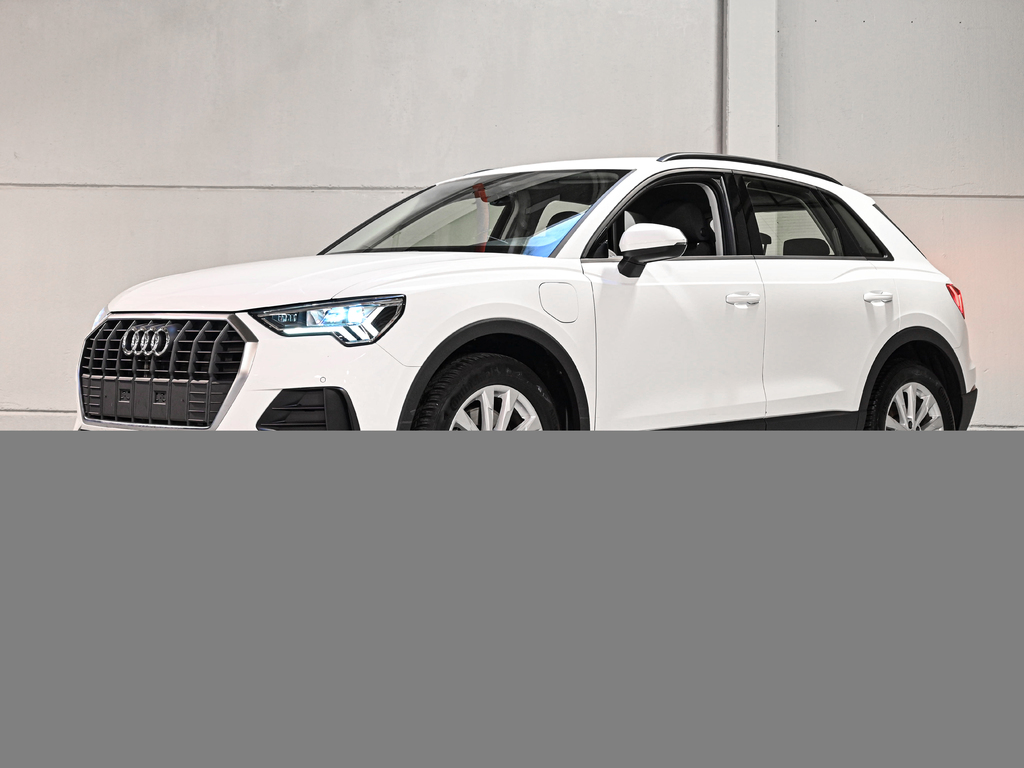 Audi Q3 45 TFSIE 245 CH S TRONIC 6, 2021