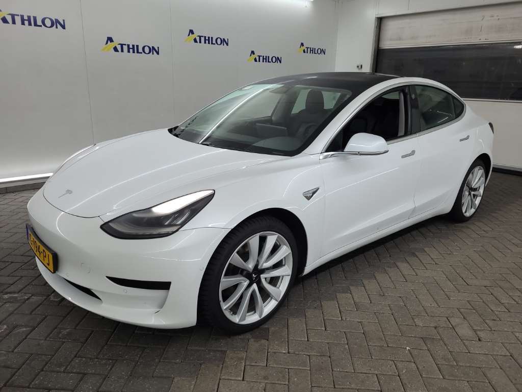 Tesla Model 3 STANDARD RANGE PLUS RWD 4D 211KW, 2019