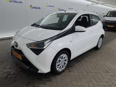 Toyota Aygo 1.0 VVT-I X-PLAY 5D 53KW, 2021