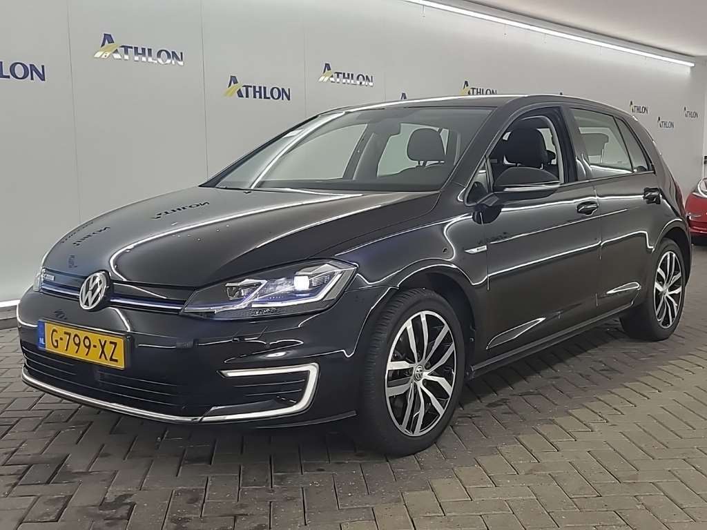 Volkswagen Golf E-DITION 2019 5D 100KW, 2019