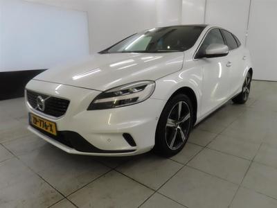 Volvo V40 *GLASS PANORAMIC ROOF CRACKED / PRESSURE REGULATOR BROKEN* 1.5 T, 2019