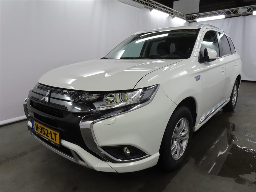 Mitsubishi Outlander 2.4 PHEV PURE, 2020