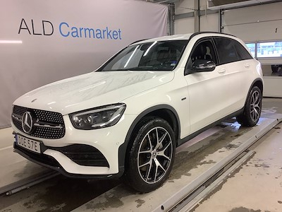 Mercedes-Benz Glc 300 DE 4matlic !Smell Of Smoke And No Winter Tyres! AMG-Line, Navi, B-Kamera, Drag, Auto