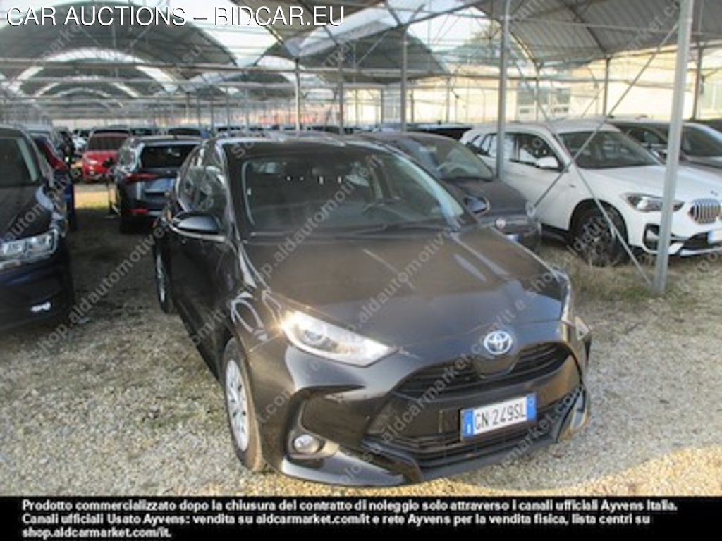 Toyota yaris hybrid business my22 hatchback -