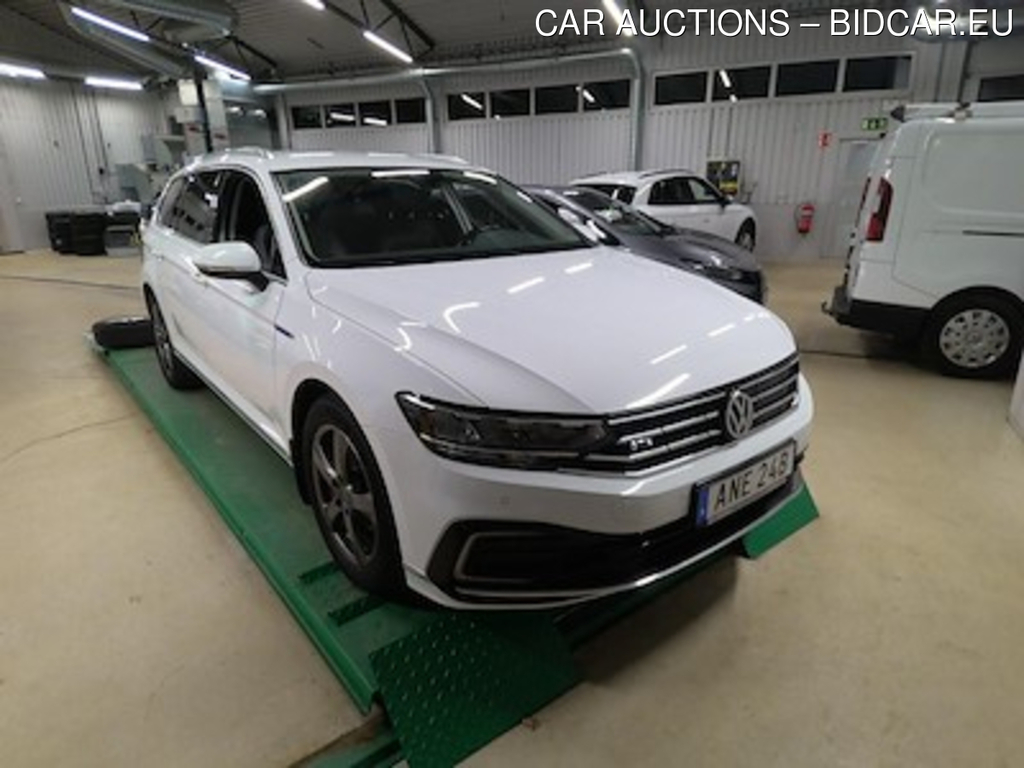 Volkswagen PASSAT GTE SC Drag