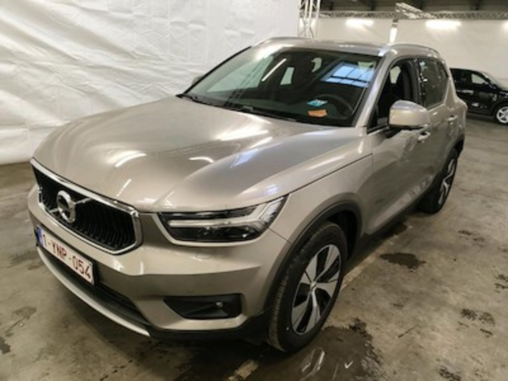 Volvo XC40 1.5 T3 MOMENTUM PRO Lounge Intellisafe Pro Light