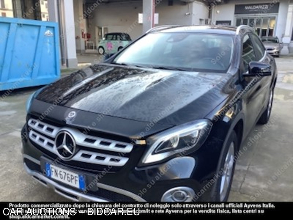 Mercedes-Benz gla gla 180 D automatic -