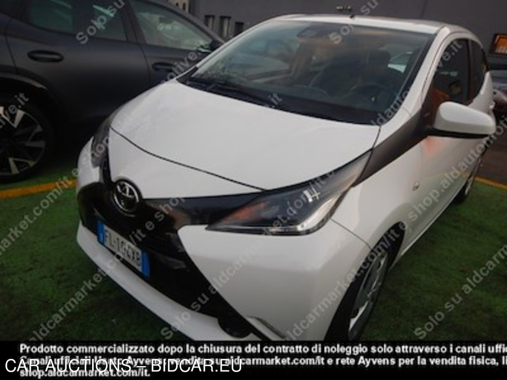 Toyota aygo 1.0 vvt-i x-cool tss -