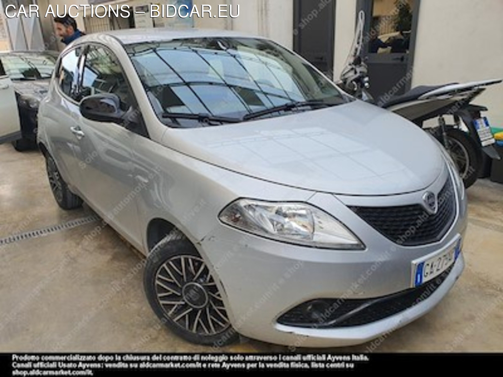 Lancia ypsilon 1.2 69cv start stop -