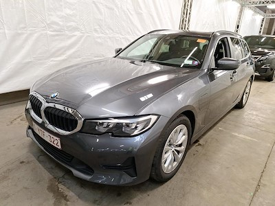 BMW 3 series touring 2.0 330E (215KW) TOURING Business Plus Comfort telephony Wireless Charging