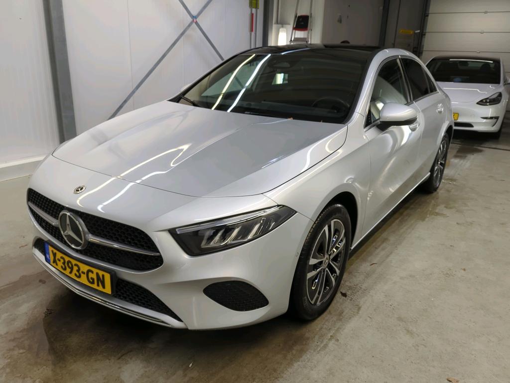 Mercedes-Benz A250 E 1.3 PHEV 160kW Business Line sedan DCT, 2023