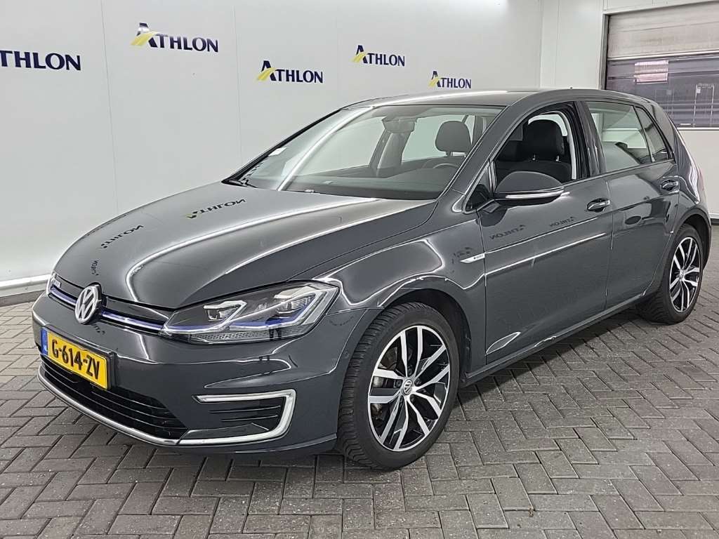 Volkswagen Golf E-DITION 2019 5D 100KW, 2019