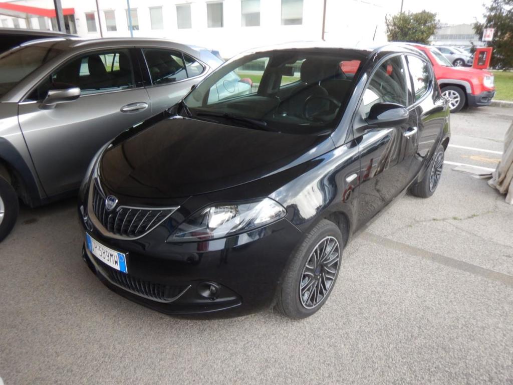 Lancia Ypsilon 1.0 FIREFLY HYBRID GOLD S&amp;S 70CV, 2023