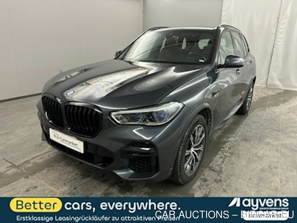 BMW X5 xDrive45e Geschlossen, 5-turig, Automatik, 8-Gang