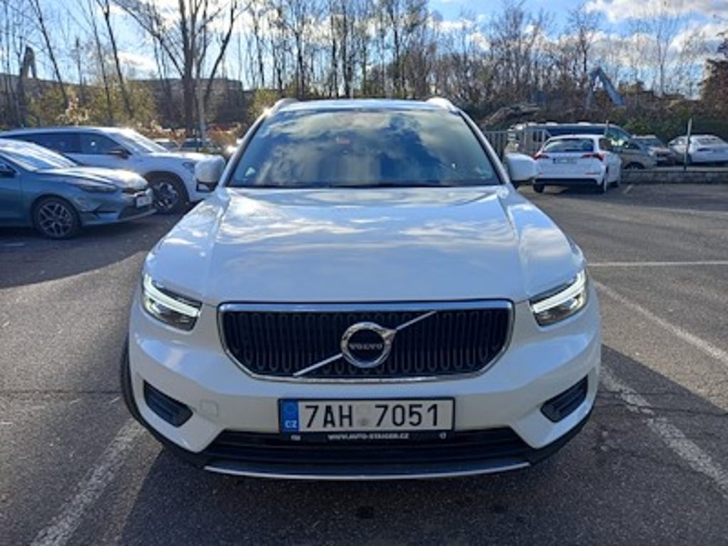 Volvo XC40 T4 Drive-E Momentum AWD Auto