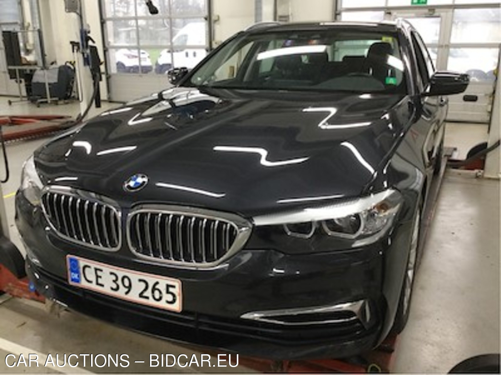 BMW 5 serie 2.0 520D TOURING CONNECTED AUTO UA!,