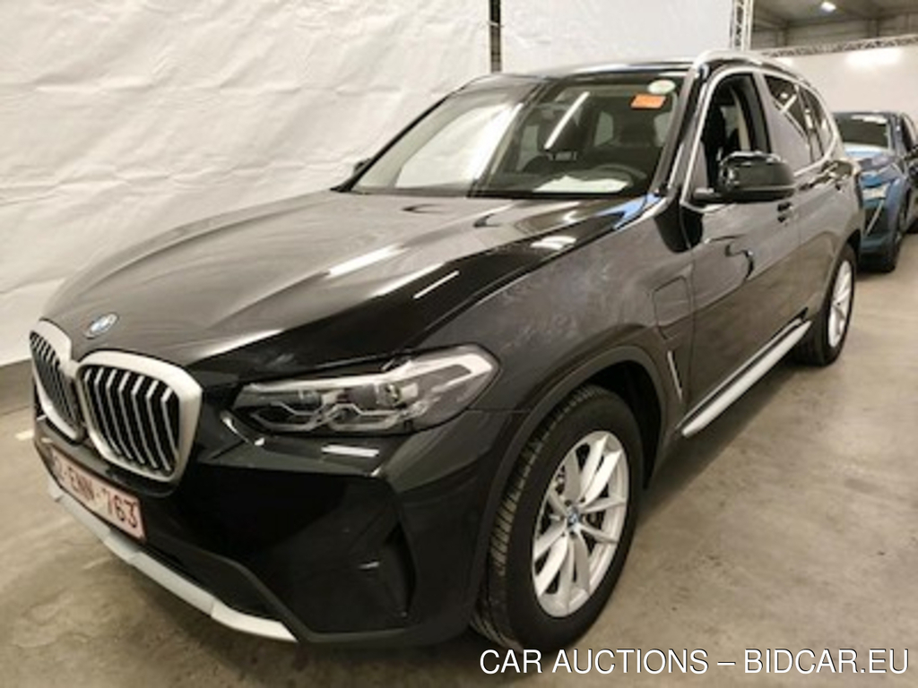 BMW X3 2.0 XDRIVE30E (120KW) AUTO Parking Assistant Plus Business