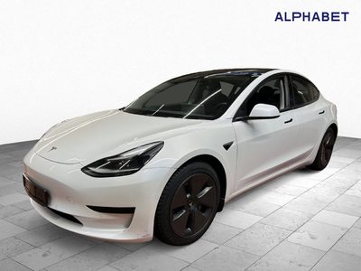 Tesla Model 3 Standard Reichweite Plus Hinterradantrieb, 2021