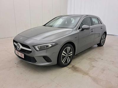 Mercedes A-Klasse A250e Business Solution 1.3i 218pk/cv 5p 8G-DCT, 2020