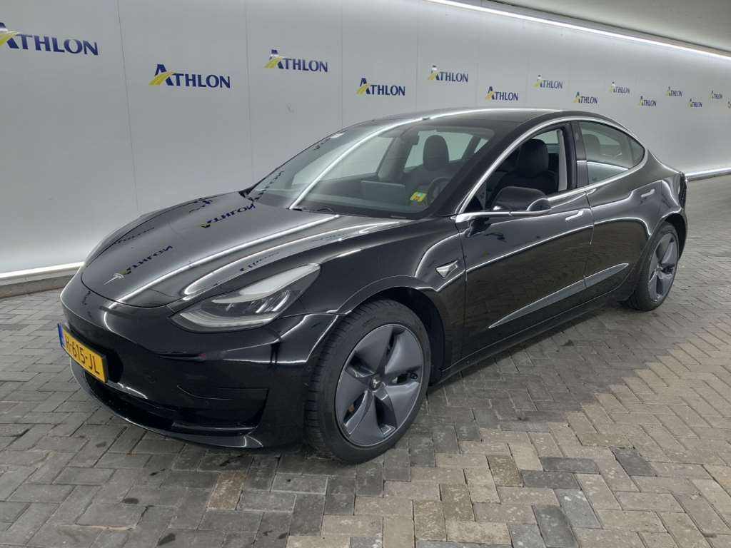 Tesla Model 3 STANDARD RANGE PLUS RWD 4D 211KW, 2020