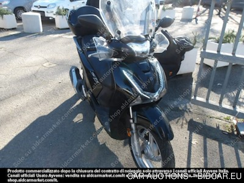 Honda SH 125 abs con parabrezza -