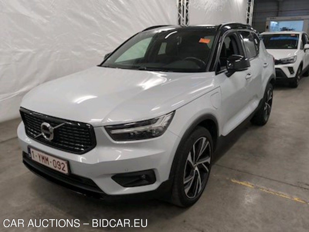 Volvo XC40 1.5 T5 PHEV R-Design Tech&amp;Park Assist