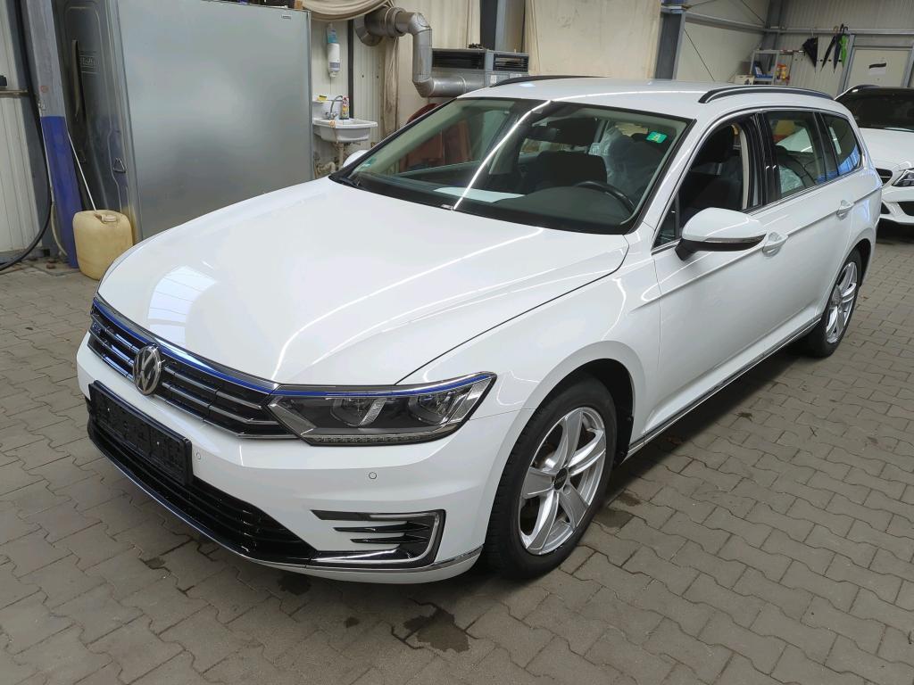 Volkswagen Passat VARIANT 1.4 TSI PLUG-IN-HYBRID DSG GTE, 2018