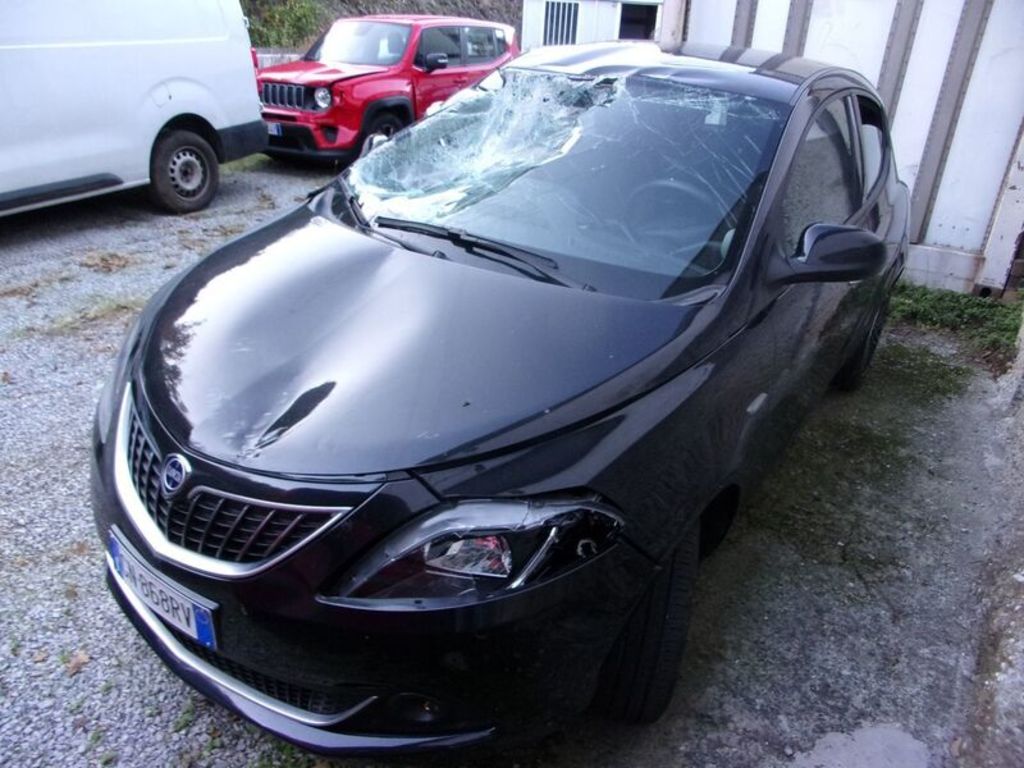 Lancia Ypsilon 1.0 FIREFLY HYBRID GOLD S&amp;S 70CV 5P.TI, 2023