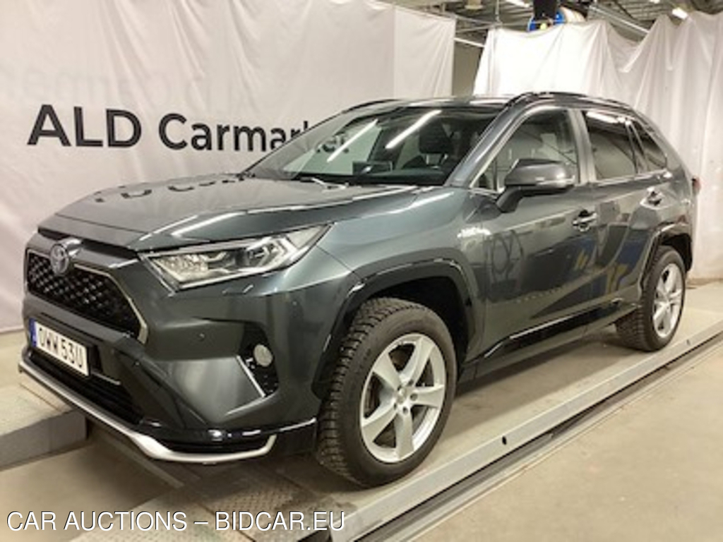 Toyota Rav4 2.5 plug-in awd-i Active, Nav, B-Kamera, Auto