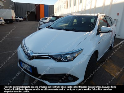 Toyota auris hybrid active touring sports -