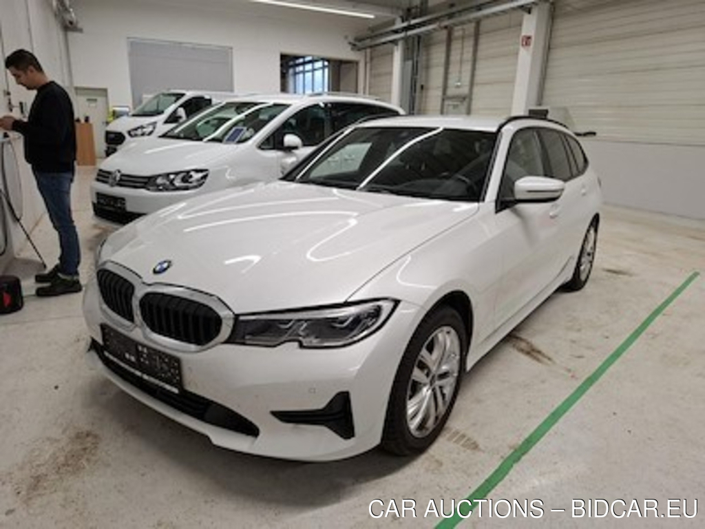 BMW Series 3 320d A xDrive Touring 140KW