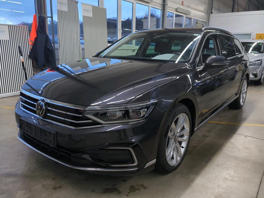 Volkswagen Passat VARIANT 1.4 TSI PLUG-IN-HYBRID DSG GTE, 2021