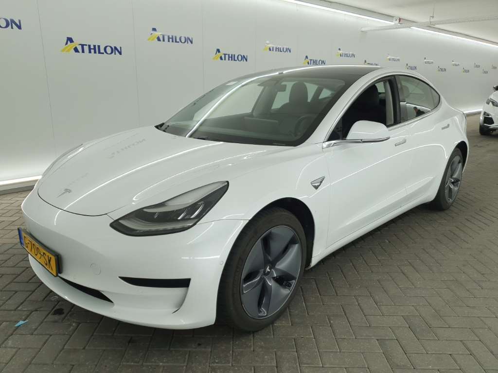 Tesla Model 3 STANDARD RANGE PLUS 4D 211KW, 2019