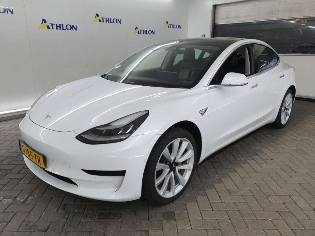 Tesla Model 3 STANDARD RANGE PLUS RWD 4D 211KW, 2019