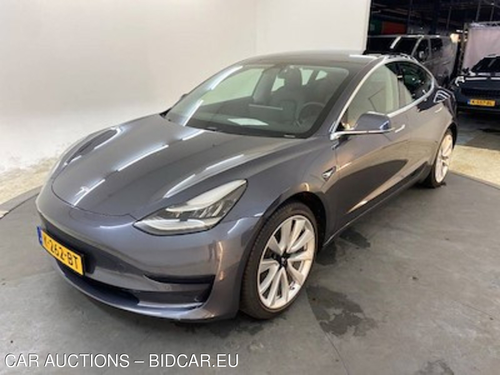 Tesla Model 3 Standard Range Plus RWD