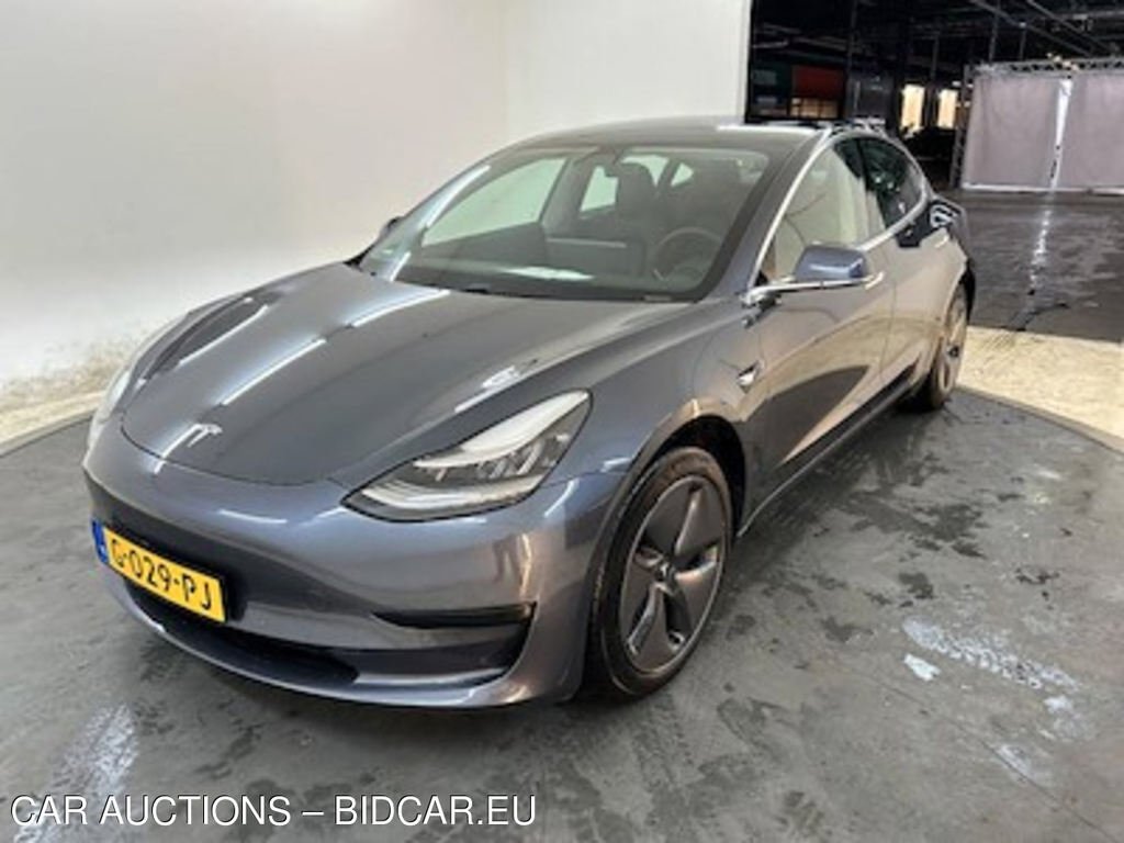 Tesla Model 3 Standard Range Plus RWD