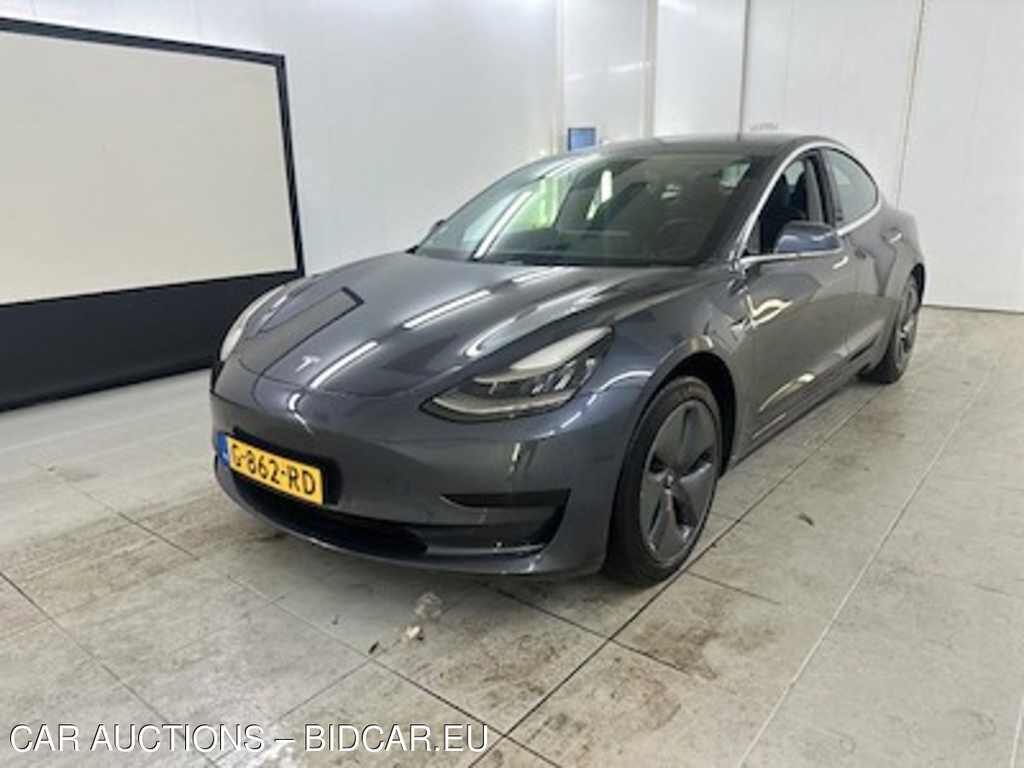 Tesla Model 3 Standard Range Plus RWD