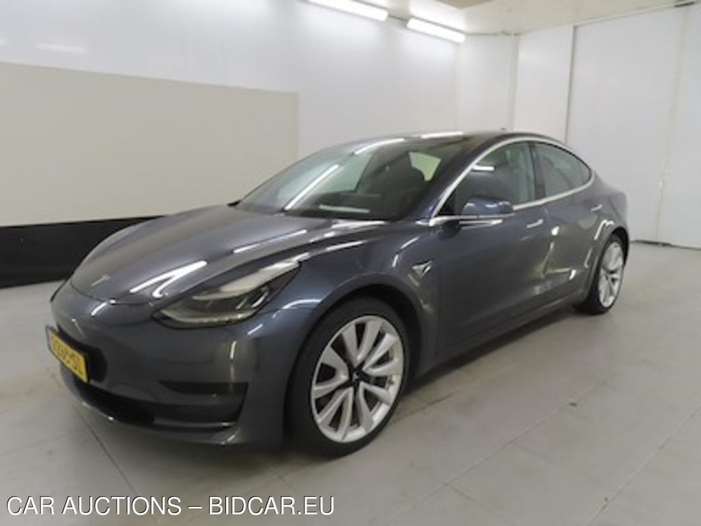 Tesla Model 3 Standard Range Plus RWD 4d