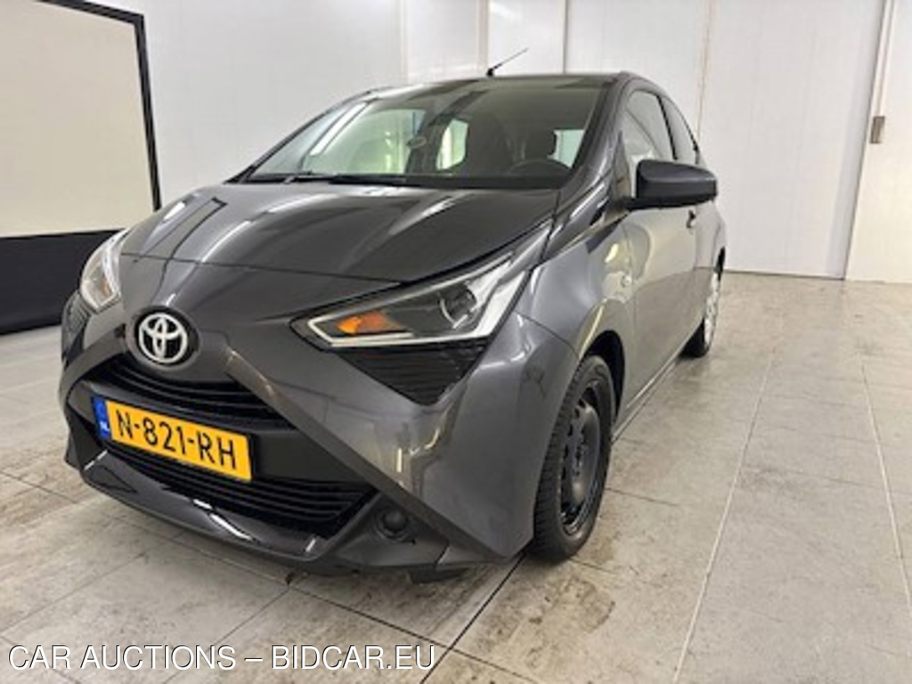 Toyota Aygo 1.0 VVT-i x-play