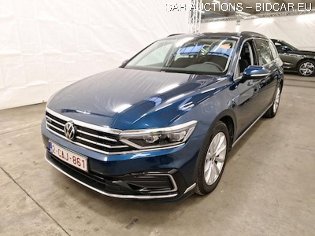 Volkswagen Passat 1.4 TSI MSQ VARIANT GTE BUSINESS