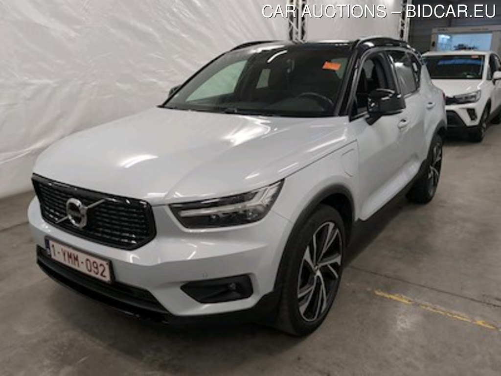 Volvo XC40 1.5 T5 PHEV R-Design Tech&amp;Park Assist