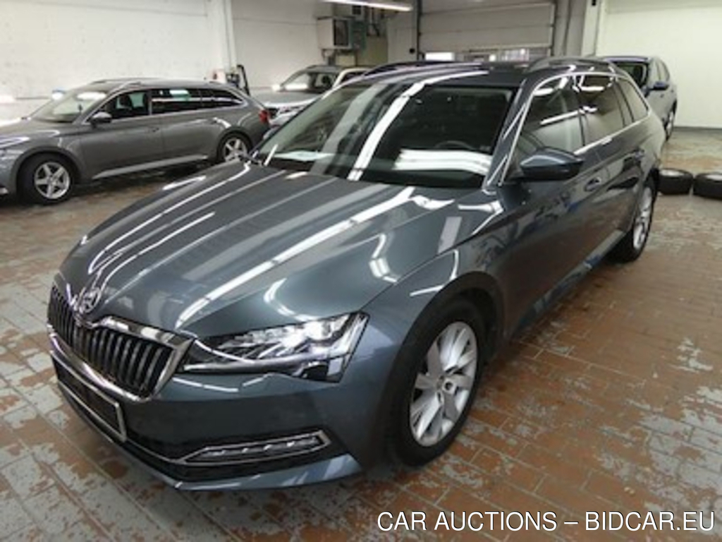 Skoda superb 2.0 TDI 110KW STYLEDSG-7 COMBI